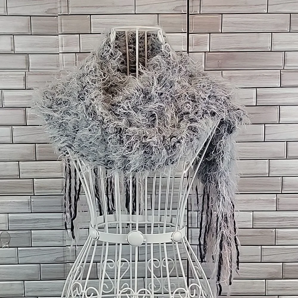 Unbranded black and white eyelash scarf One Size